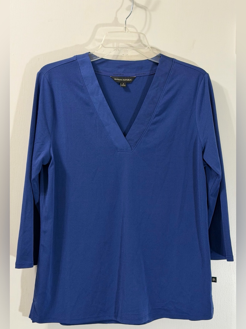 Banana Republic Deep Blue V-Neck 3/4 Sleeve Top